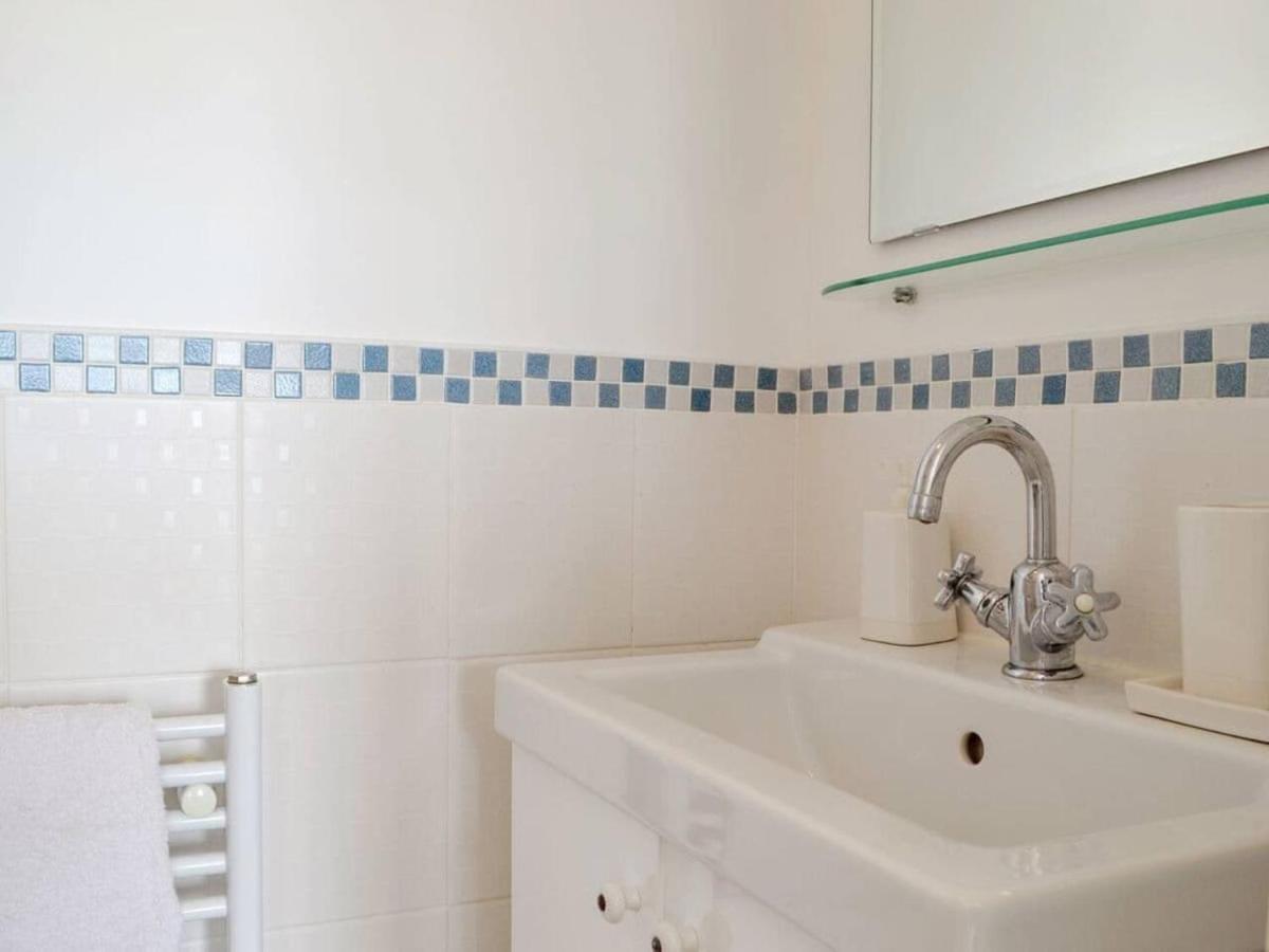 1-Bed Cottage On Coastal Pathway In South Wales Gileston المظهر الخارجي الصورة